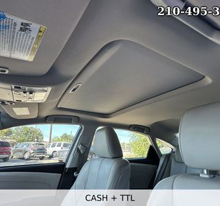 2013 Toyota Avalon Hybrid Limited photo 41