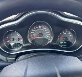 2013 Dodge Avenger SXT photo 20