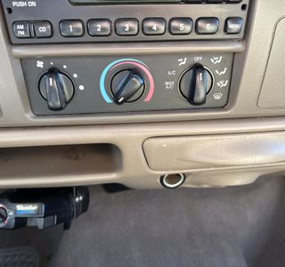 2001 Ford F-350 SD XLT Crew Cab Long Bed 4WD DRW photo 18