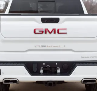2020 GMC Sierra 1500 Denali Crew Cab Long Box 4WD photo 9