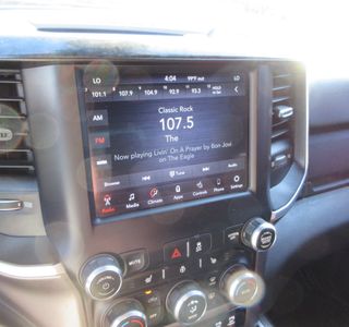 2019 RAM 2500 Tradesman Crew Cab SWB 4WD photo 22