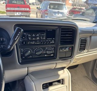 2002 GMC Yukon 4WD photo 17