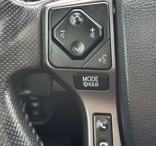 2017 Toyota Tacoma TRD Off Road Premium Long Bed V6 4WD photo 38