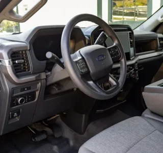 2025 Ford F-150 XL 2WD photo 9