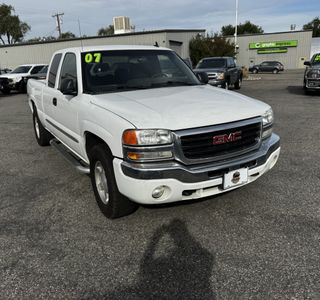 2007 GMC Sierra Classic 1500 Work Truck Ext. Cab Long Box 4WD photo 4