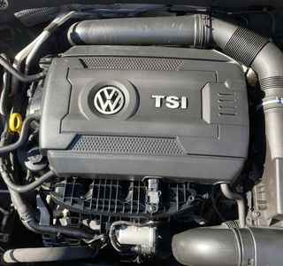 2014 Volkswagen Jetta SEL photo 9
