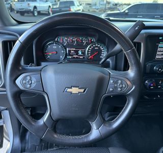 2017 Chevrolet Silverado 1500 LT Crew Cab 4WD photo 14