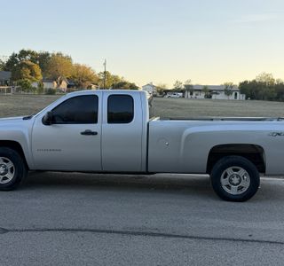 2010 Chevrolet Silverado 1500 Work Truck Ext. Cab Long Box 4WD photo 1