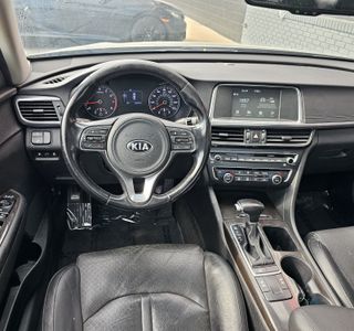 2018 Kia Optima EX photo 12