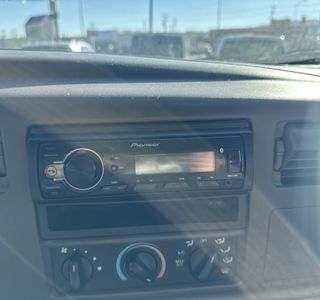 2004 Ford F-250 SD XL Crew Cab Long Bed 4WD photo 16