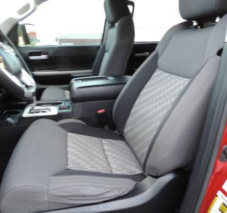 2019 Toyota Tundra CrewMax SR5 4WD photo 13