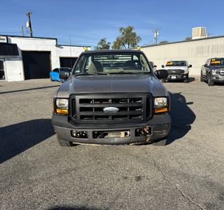 2007 Ford F-250 SD XLT 2WD photo 3