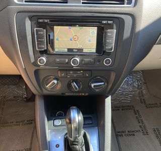 2014 Volkswagen Jetta SEL photo 19