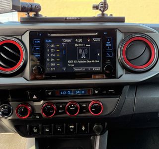 2016 Toyota Tacoma TRD OFF-ROAD V6 6AT 4WD photo 15