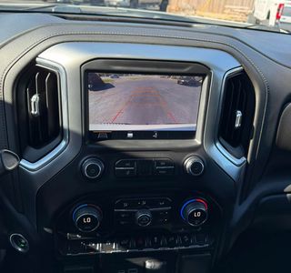 2019 Chevrolet Silverado 1500 LT Trail Boss Crew Cab 4WD photo 19