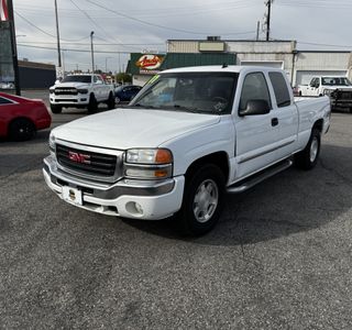 2007 GMC Sierra Classic 1500 Work Truck Ext. Cab Long Box 4WD photo 2