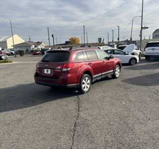 2012 Subaru Outback 2.5i Limited photo 6