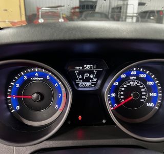 2016 Hyundai Elantra SE 6AT photo 16