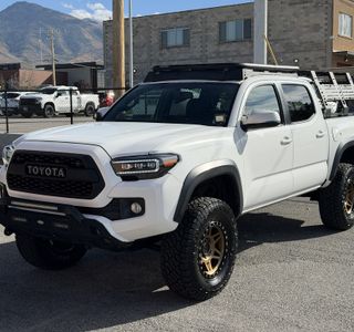 2016 Toyota Tacoma TRD OFF-ROAD V6 6AT 4WD photo 3