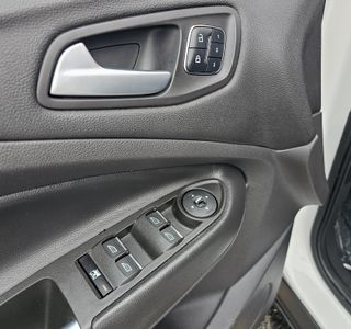 2014 Ford Escape Titanium 4WD photo 14