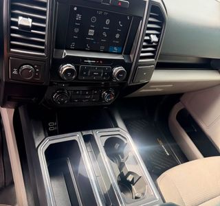 2017 Ford F-150 photo 19