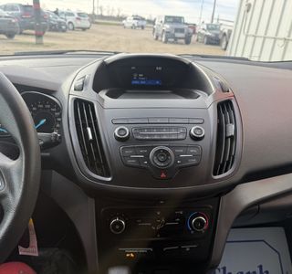 2019 Ford Escape FWD photo 13