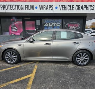 2018 Kia Optima EX photo 6