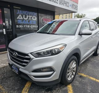 2017 Hyundai Tucson SE AWD photo 4