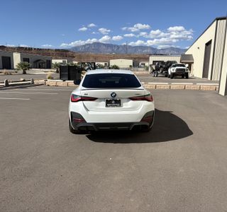 2023 BMW i4 eDrive40 photo 9