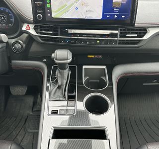 2025 Toyota Sienna XSE 7-Passenger AWD photo 34