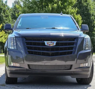 2018 Cadillac Escalade Premium 2WD photo 2