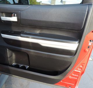 2019 Toyota Tundra CrewMax SR5 4WD photo 18
