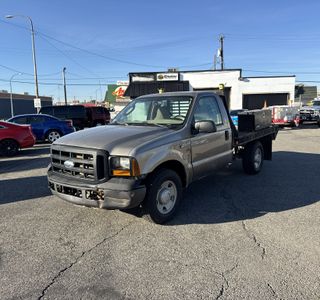 2007 Ford F-250 SD XLT 2WD photo 2