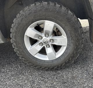 2013 RAM 1500 SLT Crew Cab SWB 4WD photo 10