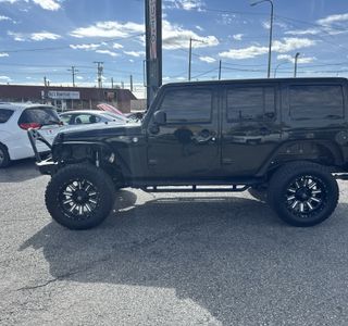 2012 Jeep Wrangler Unlimited Sahara 4WD photo 1
