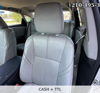 2013 Toyota Avalon Hybrid Limited photo 15