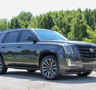 2018 Cadillac Escalade Premium 2WD photo 1