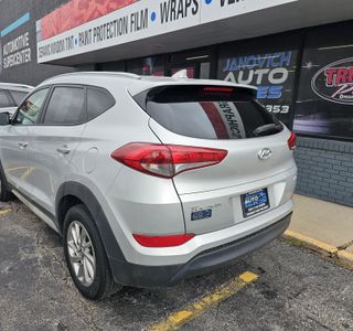 2017 Hyundai Tucson SE AWD photo 6