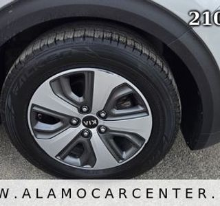 2018 Kia Niro LX photo 12