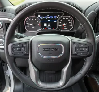 2020 GMC Sierra 1500 Denali Crew Cab Long Box 4WD photo 15