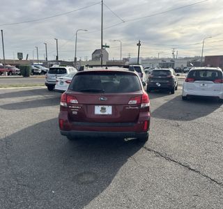 2012 Subaru Outback 2.5i Limited photo 7