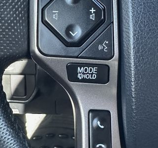 2017 Toyota Tacoma SR5 4WD photo 35
