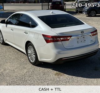 2013 Toyota Avalon Hybrid Limited photo 3