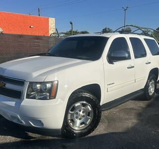 2014 Chevrolet Tahoe LT 2WD photo 1