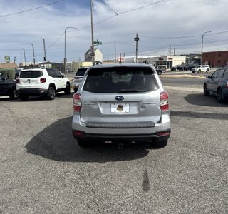 2015 Subaru Forester 2.5i Touring photo 7