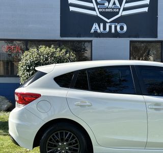 2019 Subaru Impreza 2.0i CVT 5-Door photo 6
