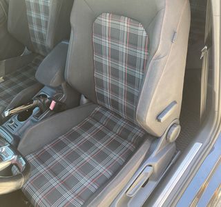 2015 Volkswagen GTI S 6M 2-Door photo 10