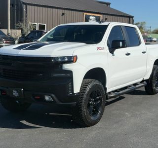 2019 Chevrolet Silverado 1500 LT Trail Boss Crew Cab 4WD photo 1
