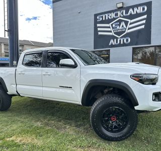 2019 Toyota Tacoma TRD Off Road Long Bed V6 4WD photo 1