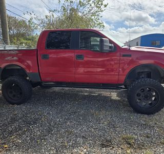 2005 Ford F-150 XLT SuperCrew 2WD photo 3